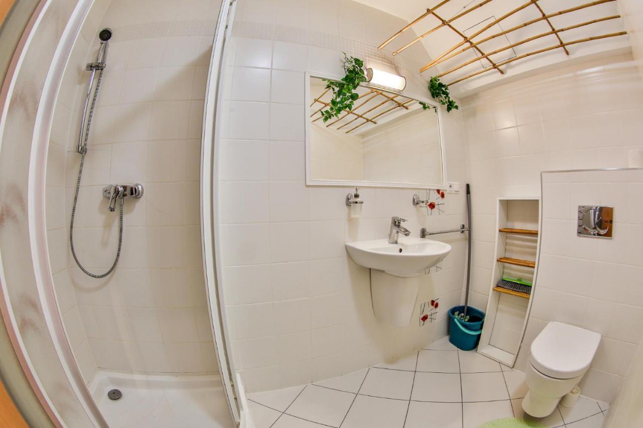 Apartmany Fatrapark 1 S Wellnessom Hrabovska Dolina รูชอมแบรอค ภายนอก รูปภาพ