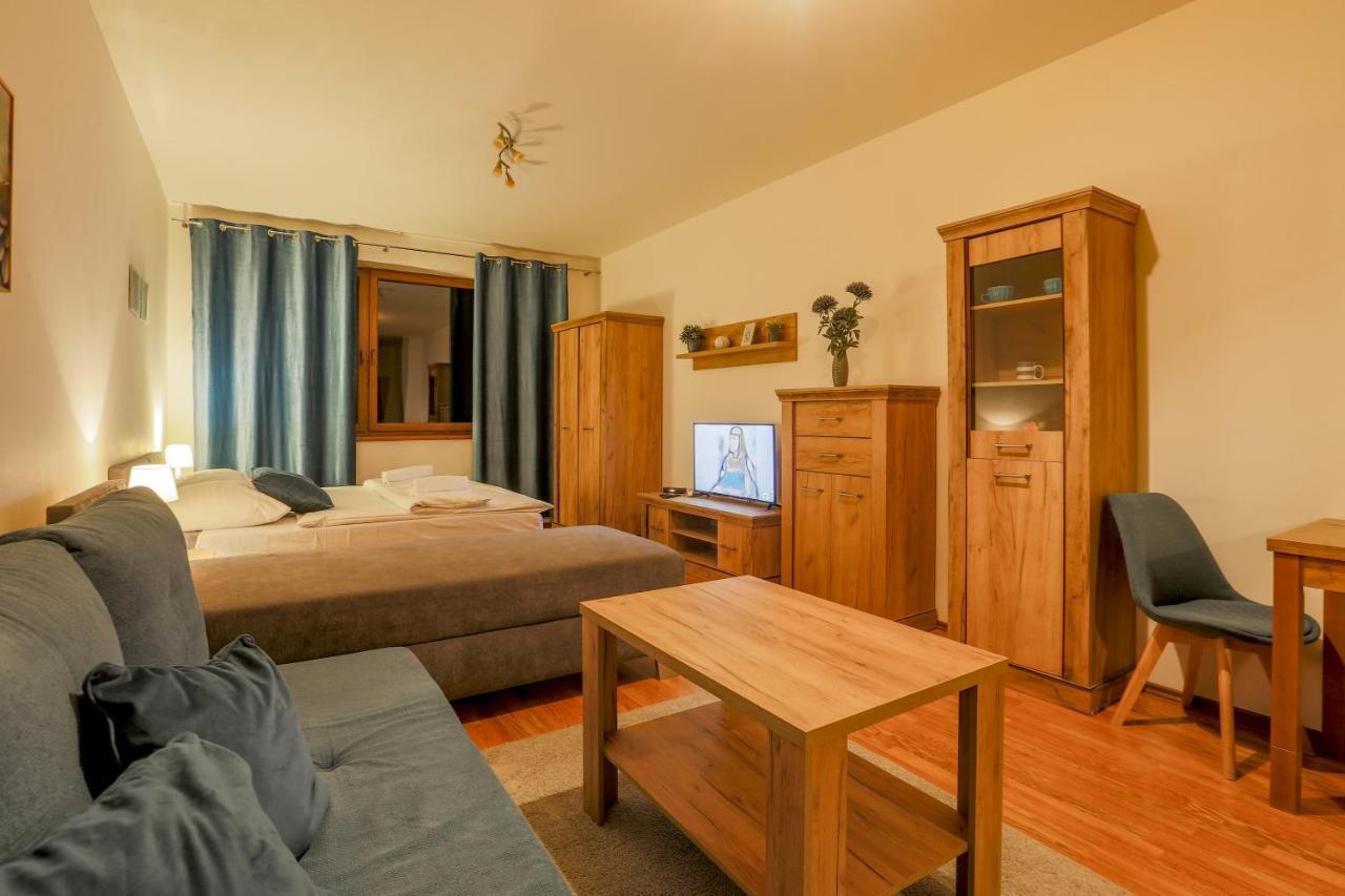 Apartmany Fatrapark 1 S Wellnessom Hrabovska Dolina รูชอมแบรอค ภายนอก รูปภาพ